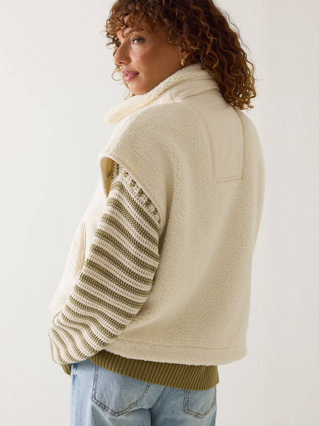Kaia Sherpa Vest Detail 6 - AS Kids