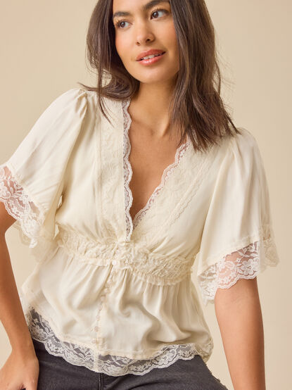 Evanelle Lace Babydoll Top - ALTAR'D STATE KIDS