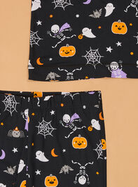 Spooky Season Lounge Set Detail 2 - AS Kids