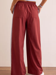 Run This Back Side Stripe Pant Detail 5 - AS Kids
