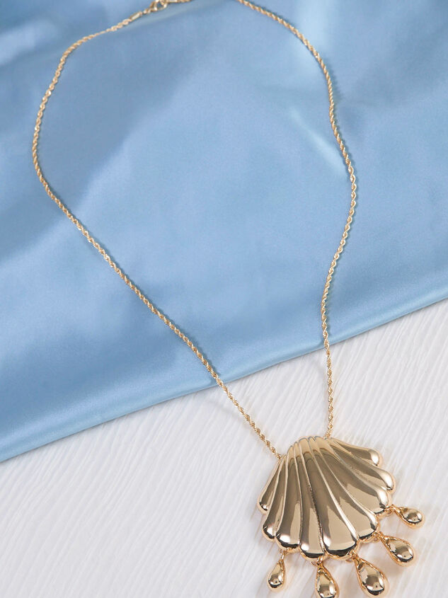 Golden Tide Shell Pendant Necklace Detail 4 - AS Kids