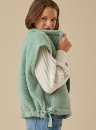 Nina Oversized Sherpa Vest Detail 4 - ALTAR'D STATE KIDS